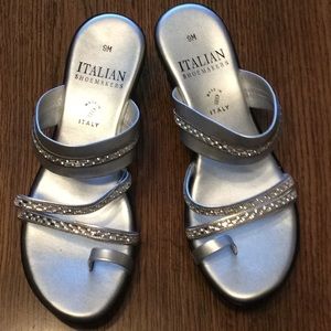 Women brand new size 9 Italian